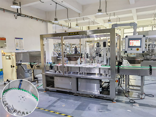 小型液体自动灌装机